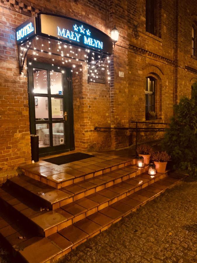 Hotel Maly Mlyn Stargard Szczecinski Ngoại thất bức ảnh