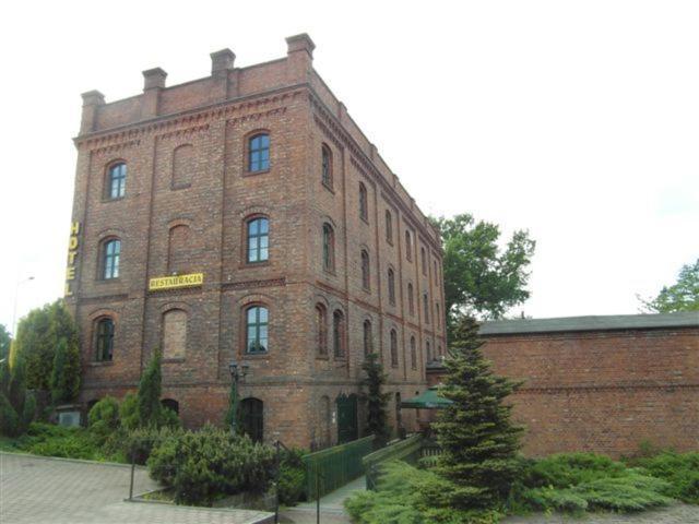 Hotel Maly Mlyn Stargard Szczecinski Ngoại thất bức ảnh