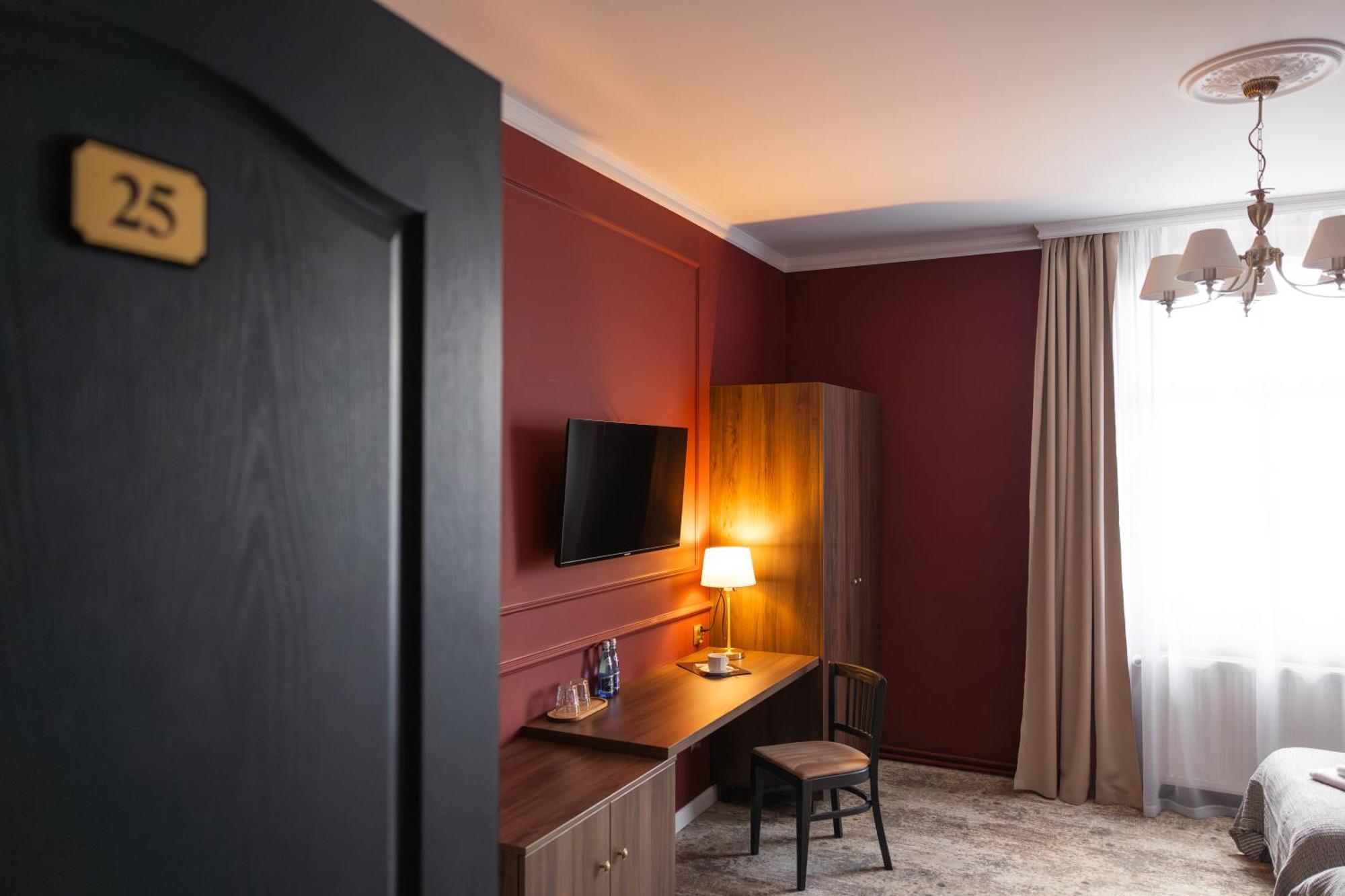 Hotel Maly Mlyn Stargard Szczecinski Ngoại thất bức ảnh