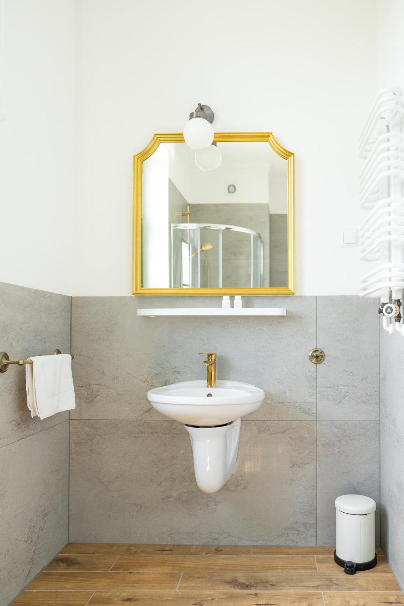 Hotel Maly Mlyn Stargard Szczecinski Ngoại thất bức ảnh